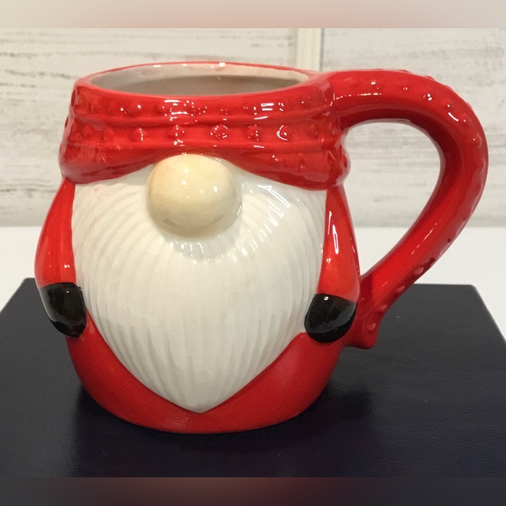 Royal Norfolk Red Gnome Ceramic Mug with Cream Beard